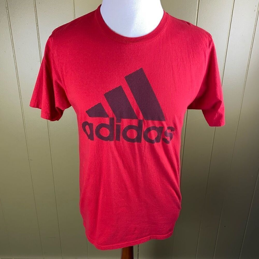 Adidas the go to tee men L short sleeve graphic print Crewneck t-shirt red